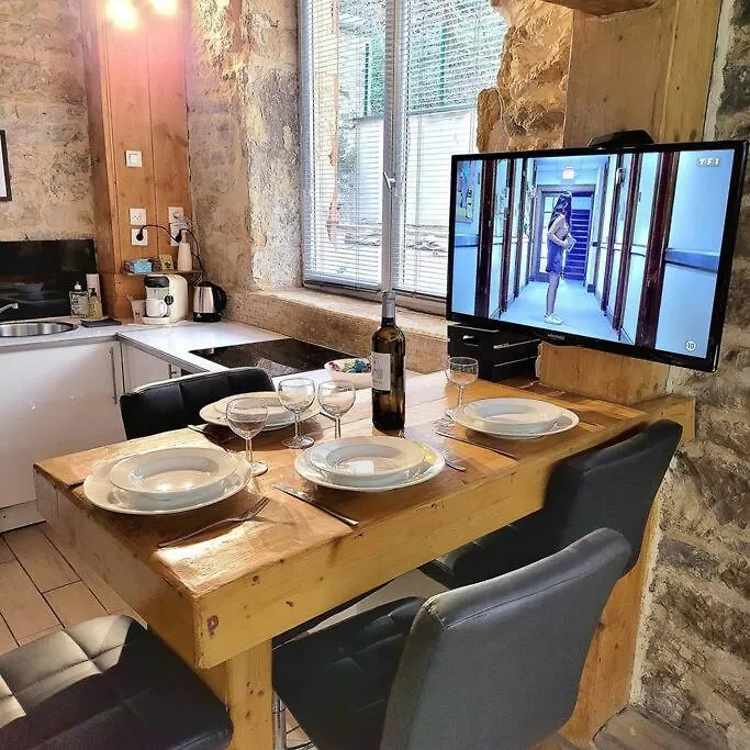 Appart Cosy 2 Ch Caluire Et Cuire Lyon Frankreich