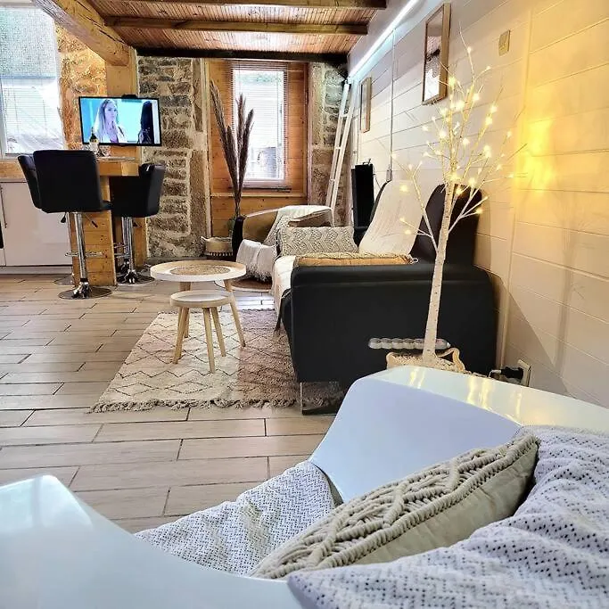 Appart Cosy 2 Ch Caluire Et Cuire Lyon Frankreich